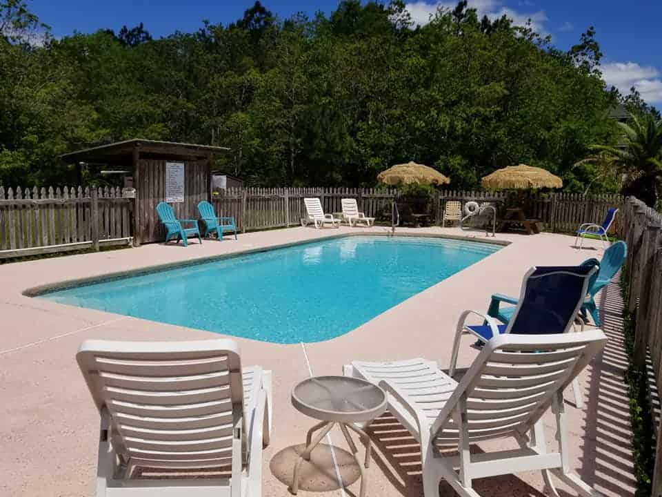 Bay Hide Away Campground Pool